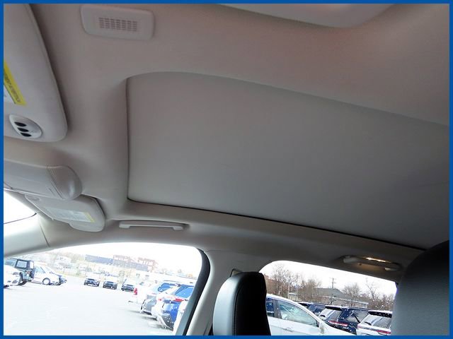 Used 2021 Ford Edge Titanium w/ Class II Trailer Tow Package image 14