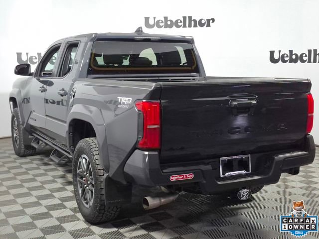 Used 2025 Toyota Tacoma TRD Sport AWD/4WD image 5