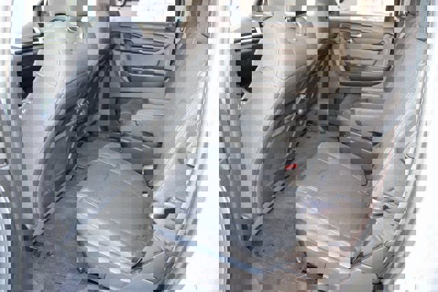 Used 2015 GMC Acadia SLE image 5