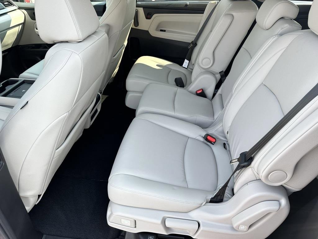 New 2026 Honda Odyssey EX-L image 8