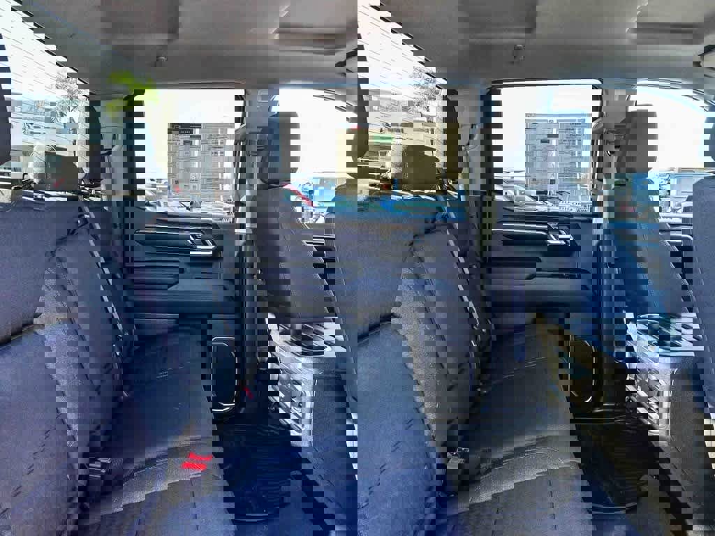 Used 2022 GMC Sierra 1500 Elevation image 24