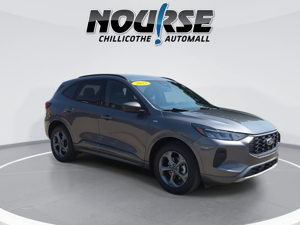 Used 2023 Ford Escape ST-Line AWD/4WD image 2