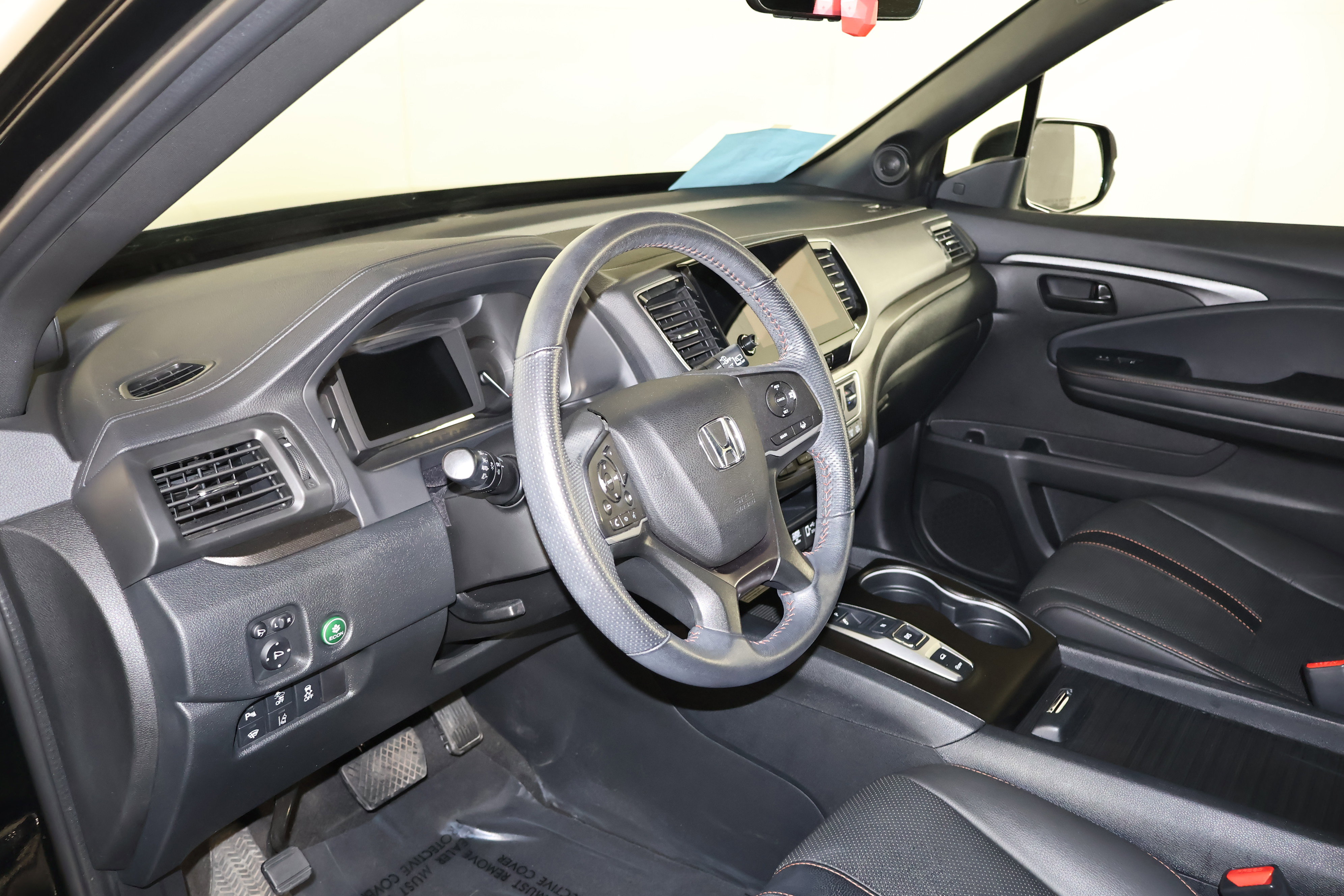 Certified 2022 Honda Passport TrailSport image 39