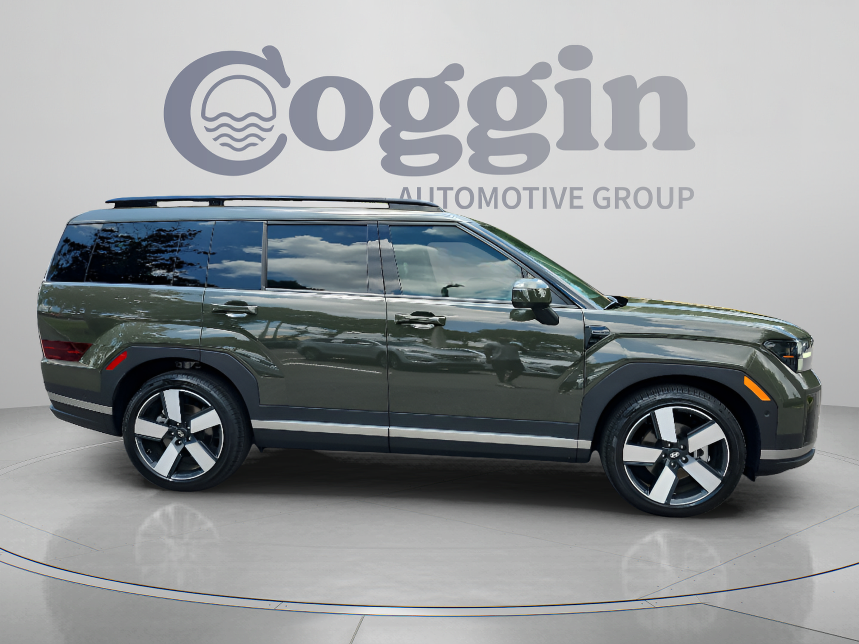 Certified 2025 Hyundai Santa Fe Limited FWD image 6