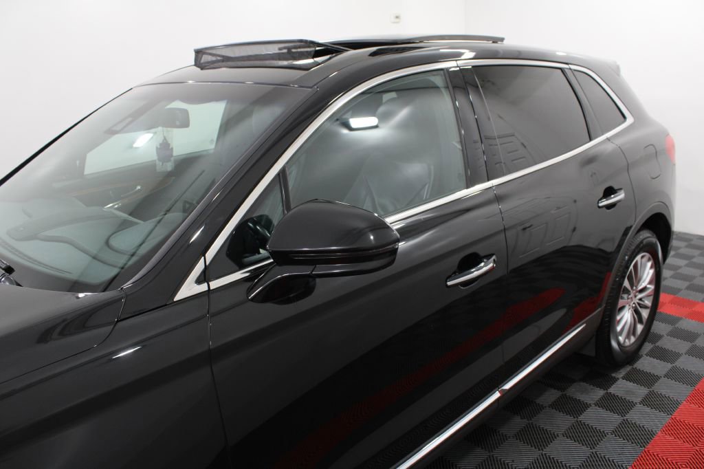 Used 2016 Lincoln MKX Select w/ Select Plus Package AWD/4WD image 9