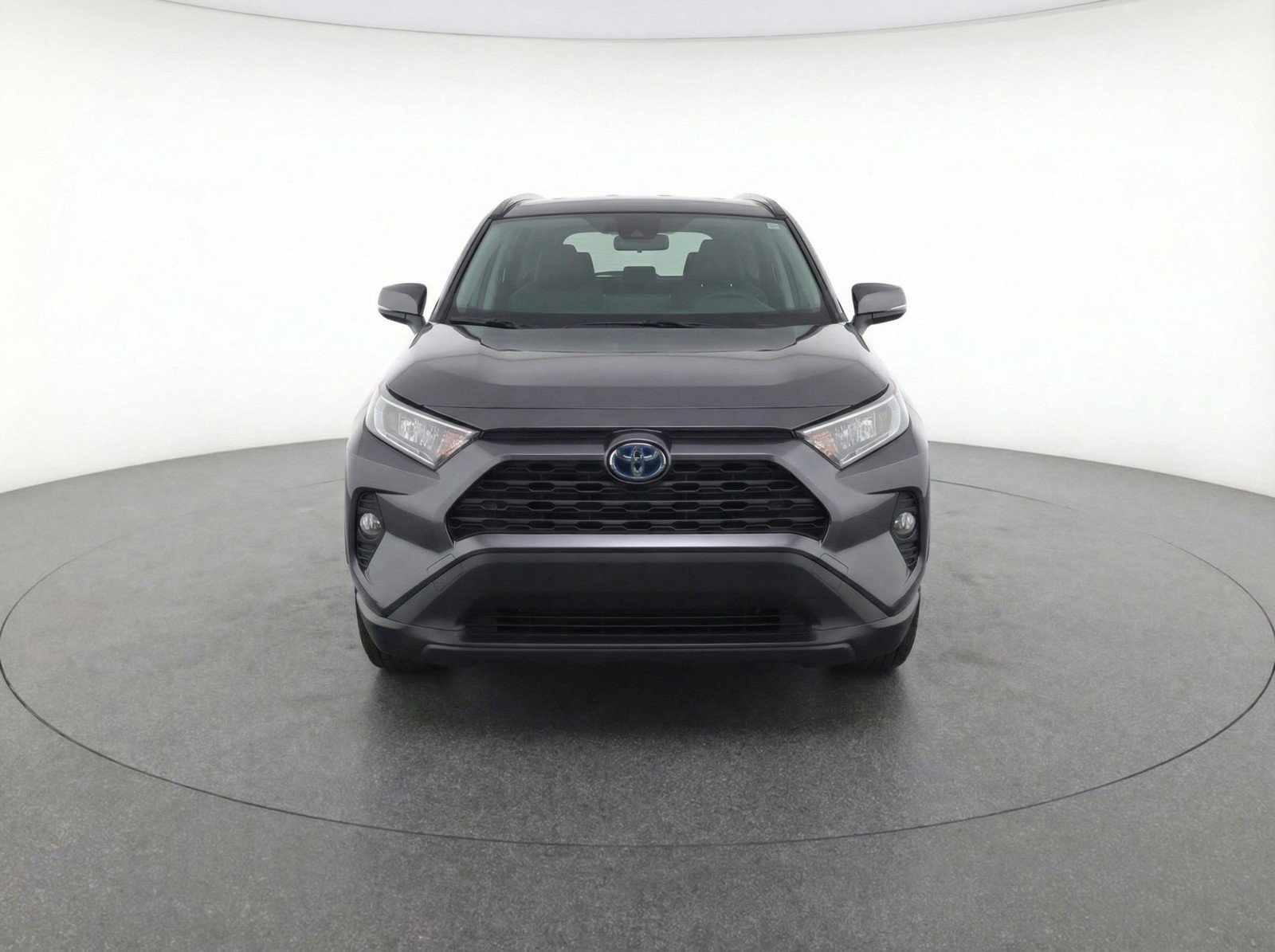 Used 2025 Toyota RAV4 XLE w/ Convenience Package image 2