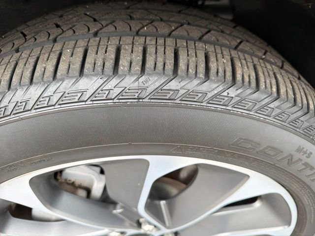 Used 2023 Lincoln Nautilus Reserve image 32