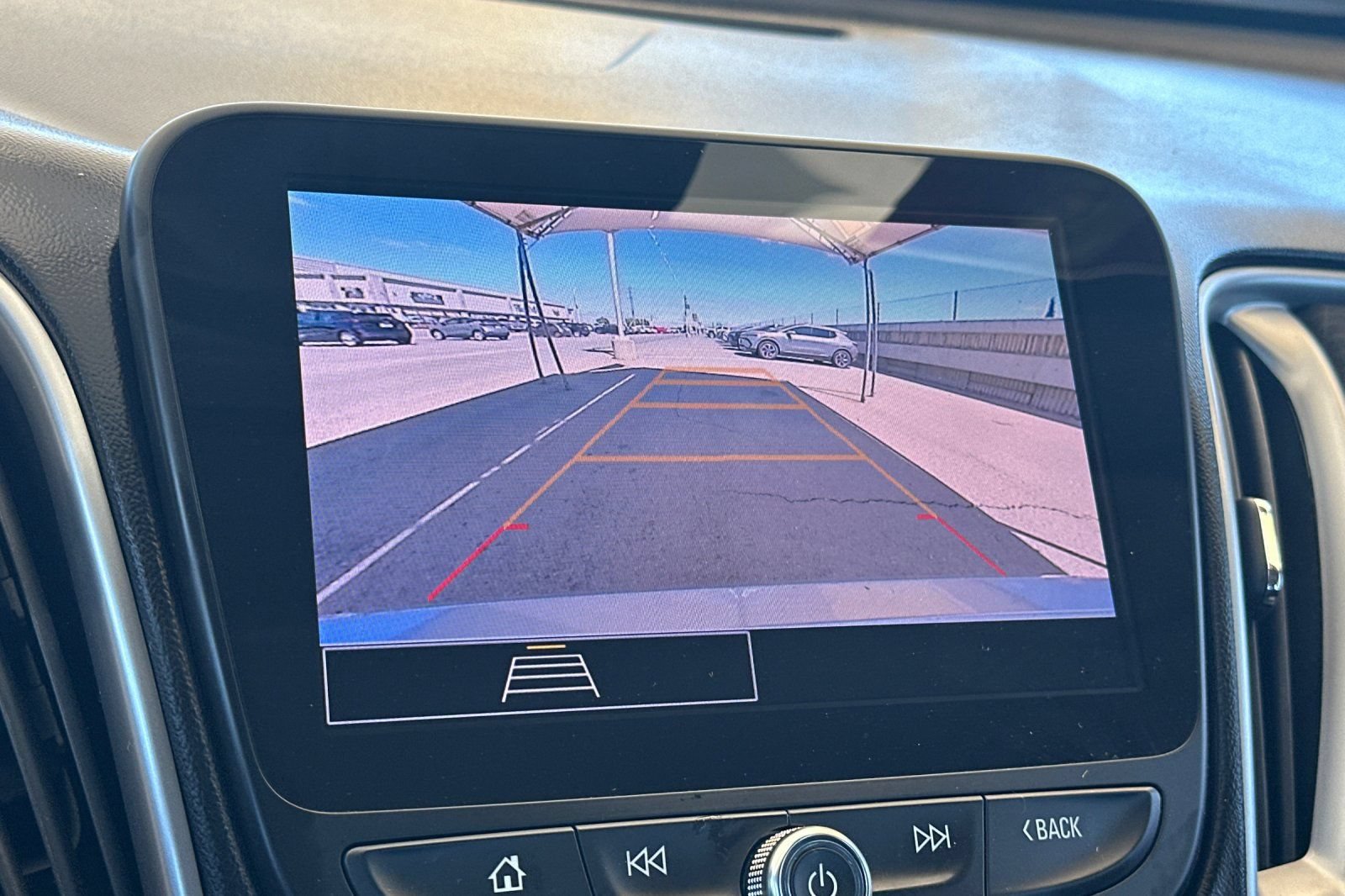 Used 2025 Chevrolet Malibu LT FWD image 18