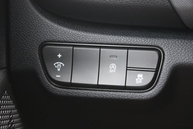 Used 2025 Kia Seltos LX AWD/4WD image 17