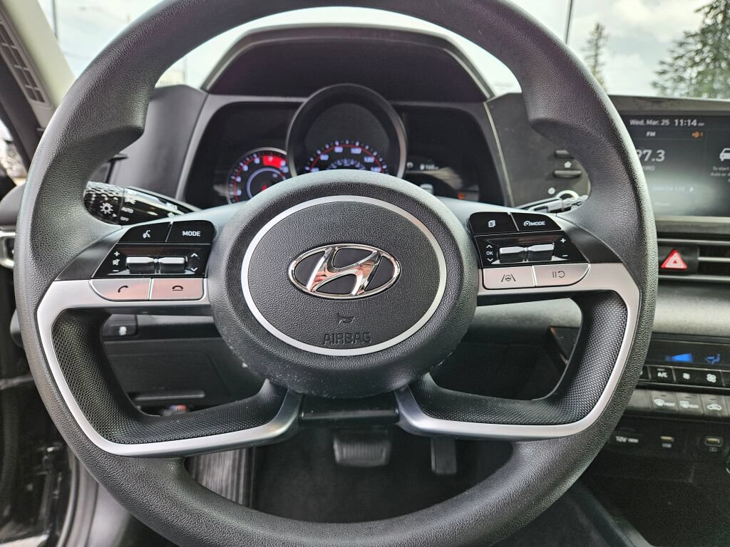 Used 2021 Hyundai Elantra SEL FWD image 17