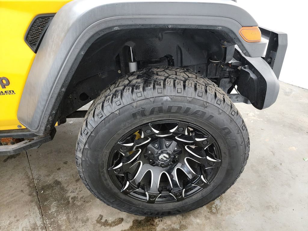Used 2019 Jeep Wrangler Unlimited Rubicon AWD/4WD image 40