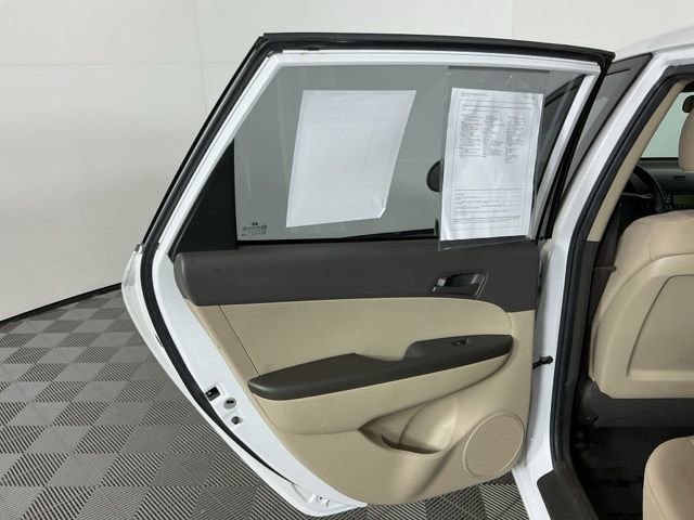 Used 2011 Hyundai Elantra GLS FWD image 21