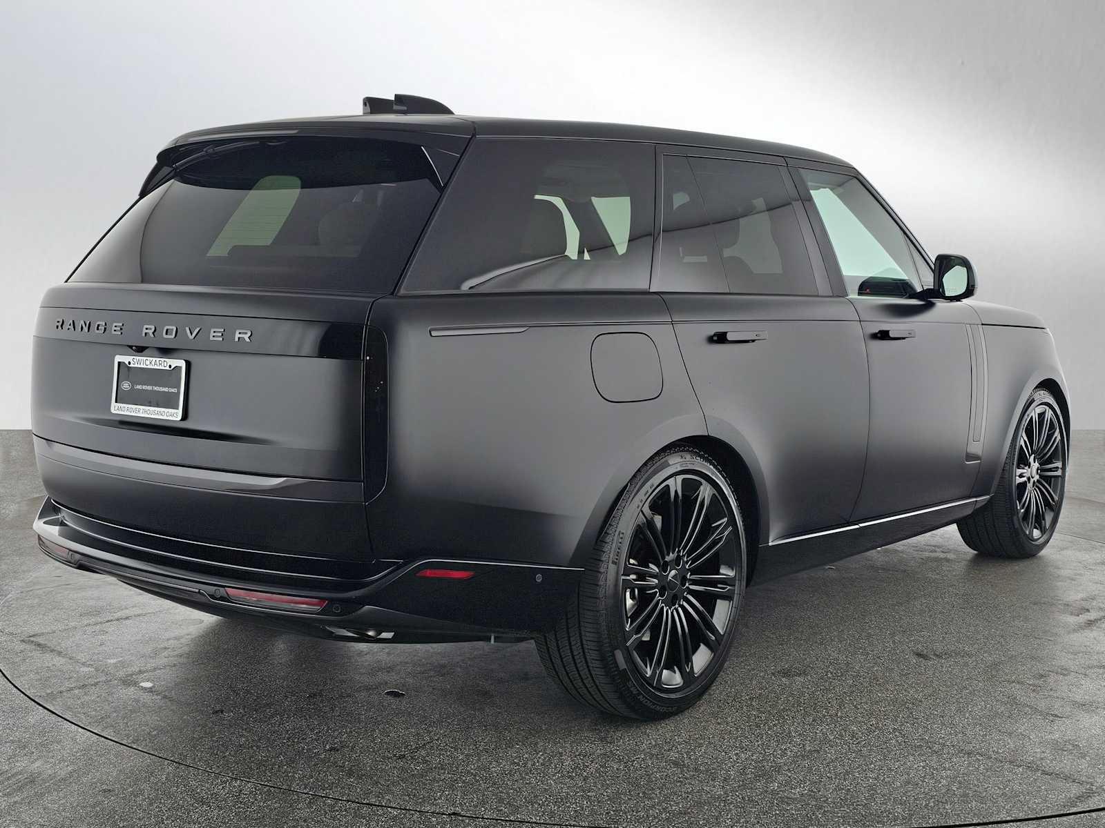 Used 2026 Land Rover Range Rover SE AWD/4WD image 5