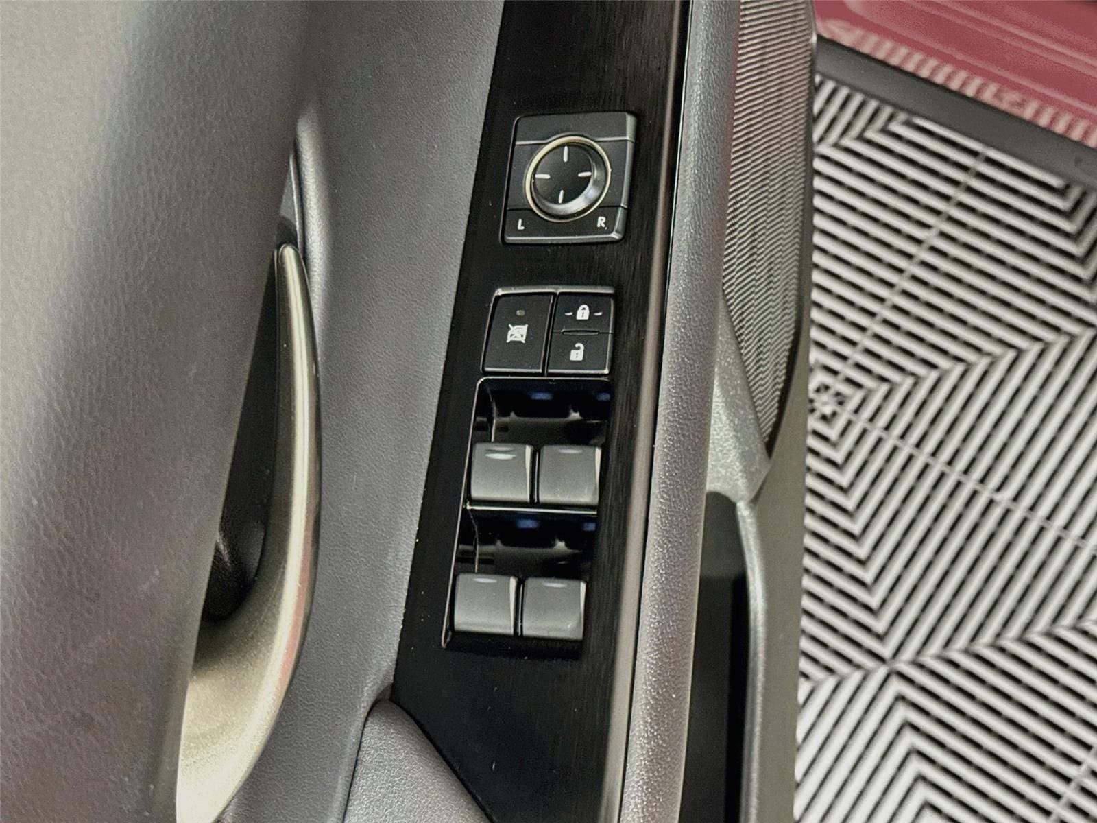 Used 2021 Lexus UX 200 F Sport FWD image 19