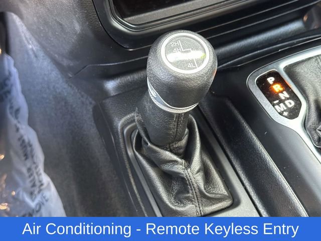 Used 2020 Jeep Wrangler Sport S image 9