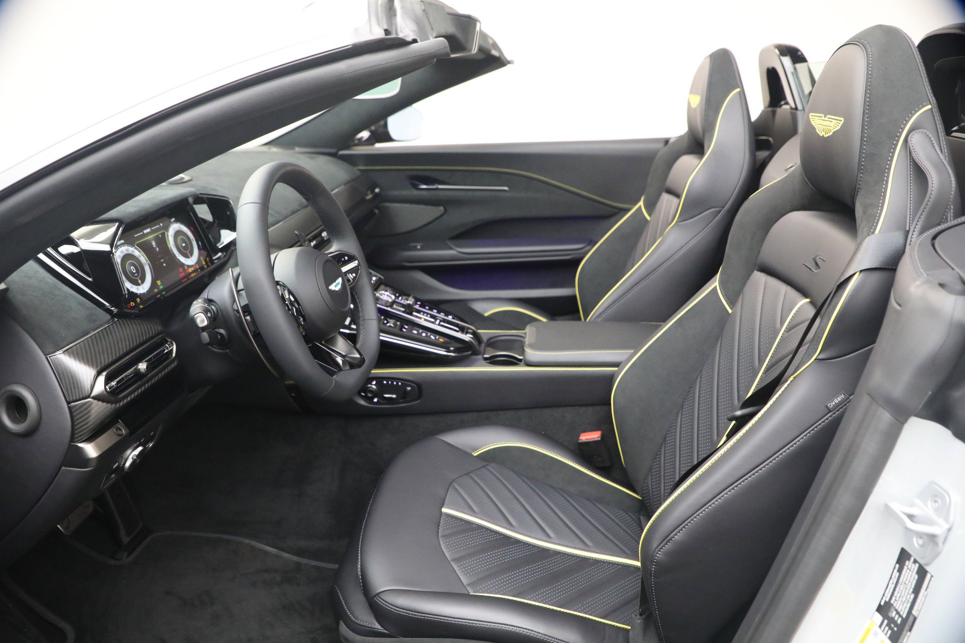 New 2026 Aston Martin V8 Vantage S RWD image 31
