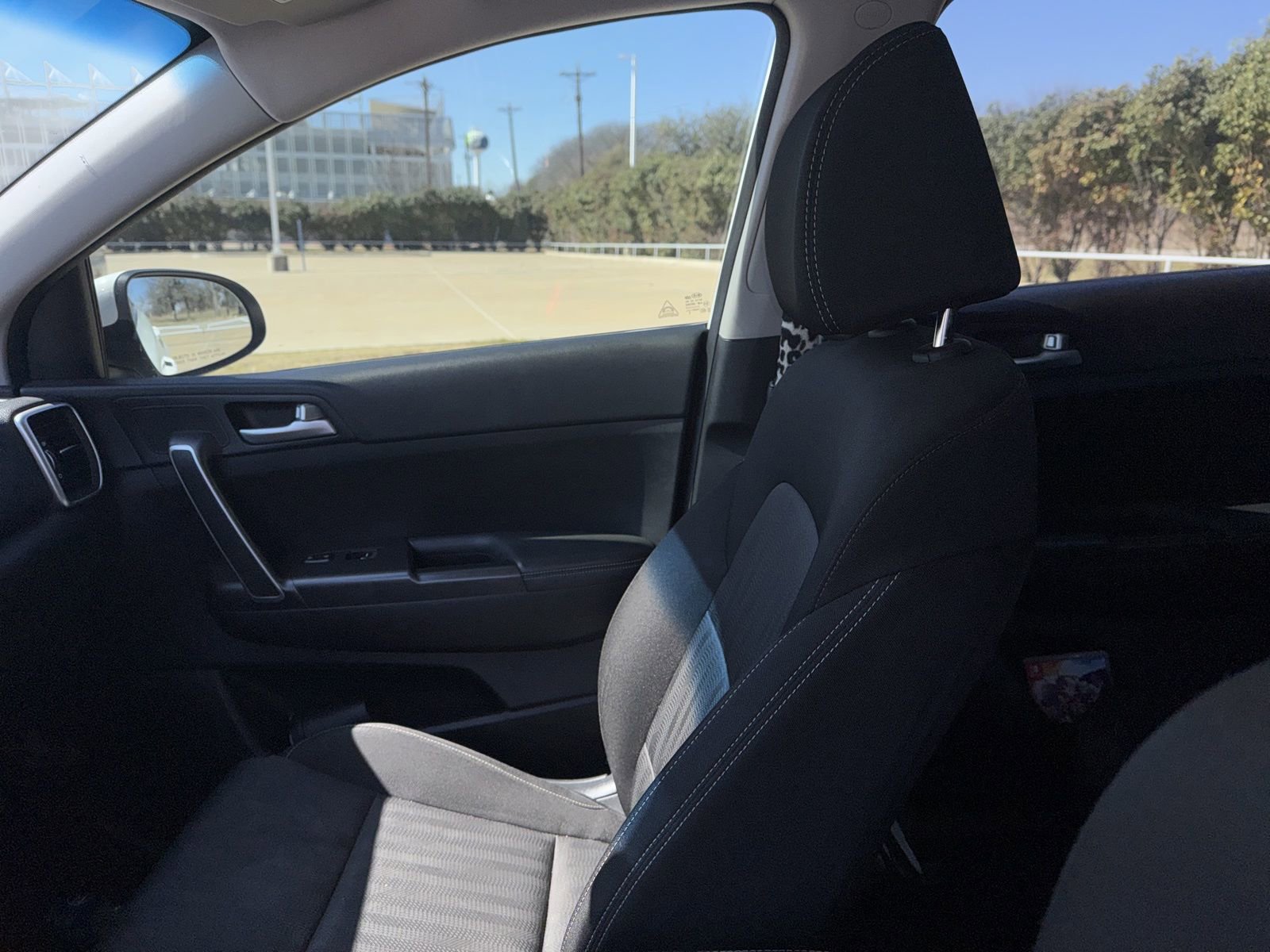 Used 2020 Kia Sportage LX image 14