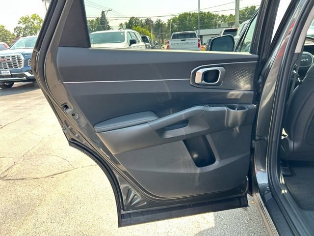 Used 2025 Kia Sorento EX w/ EX Panoramic Sunroof Package AWD/4WD image 24