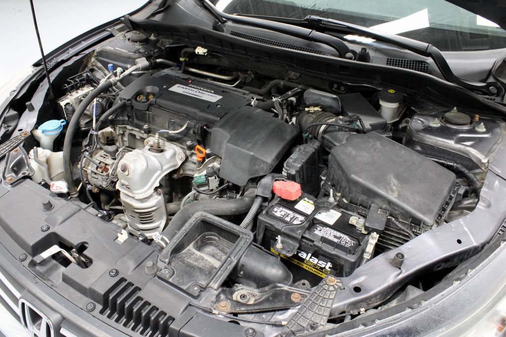 Used 2013 Honda Accord LX image 16