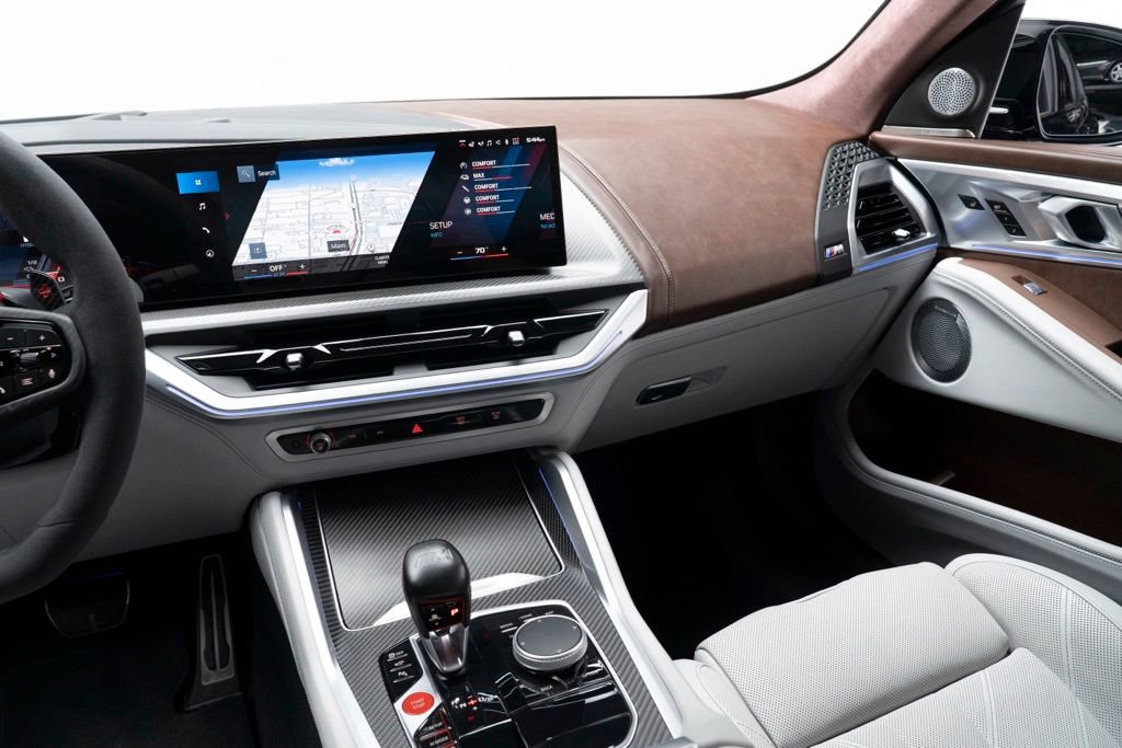 Used 2023 BMW XM image 24