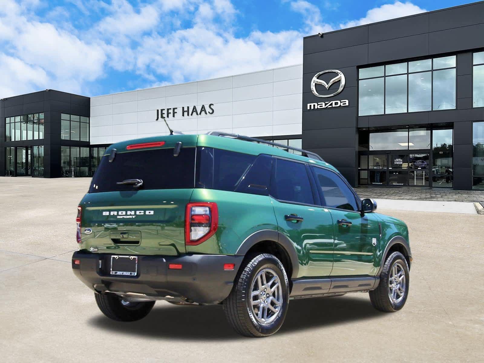 Used 2025 Ford Bronco Sport Big Bend w/ Convenience Package AWD/4WD image 3