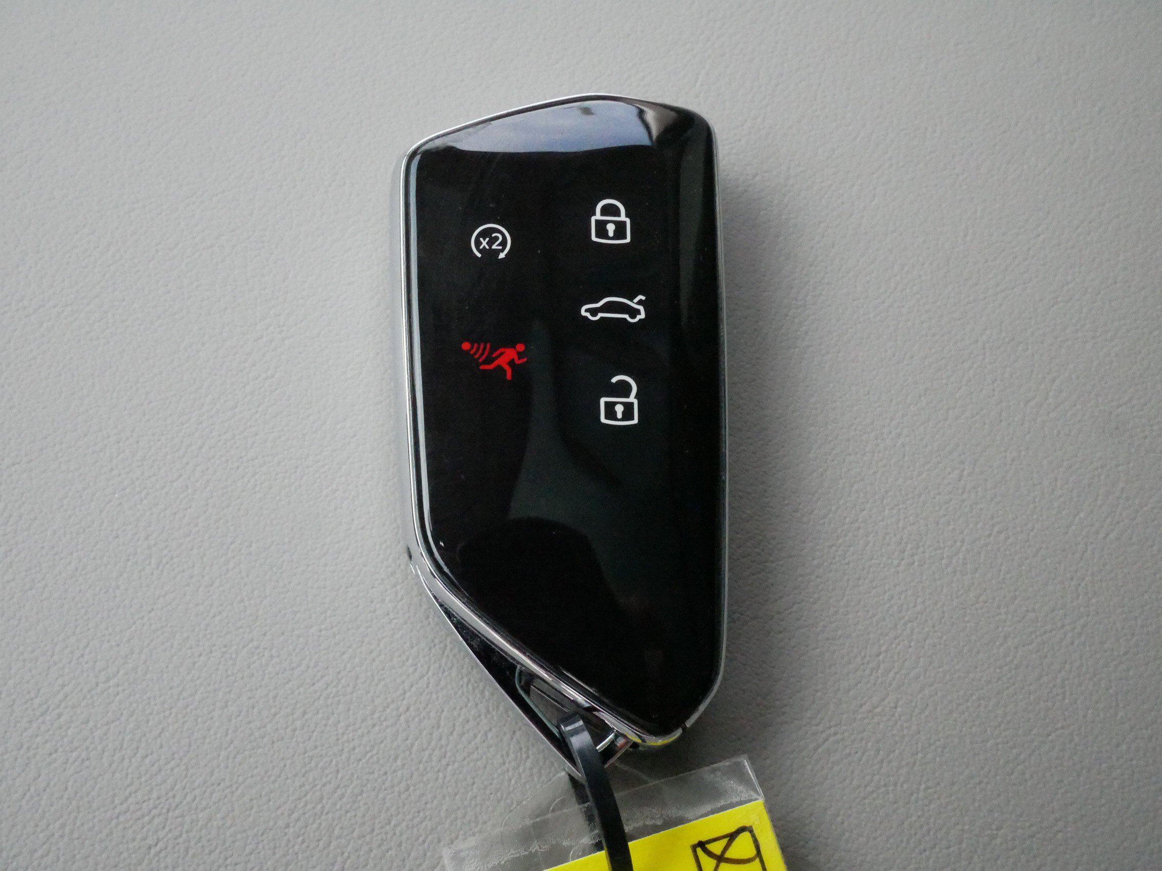 Certified 2025 Volkswagen Atlas SEL AWD/4WD image 33