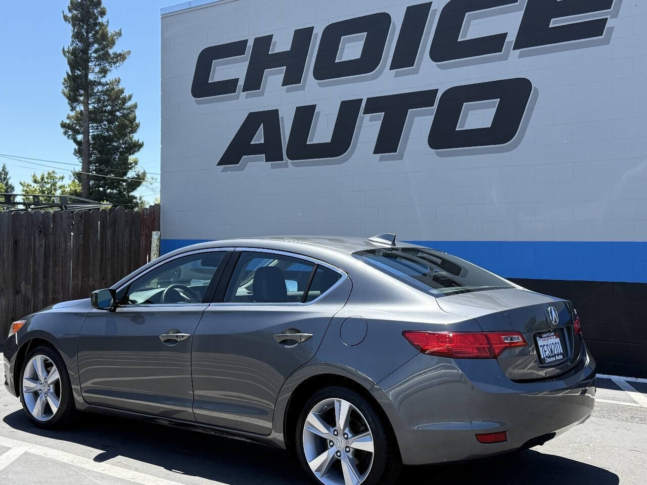 Used 2014 Acura ILX w/ Technology Package FWD image 24