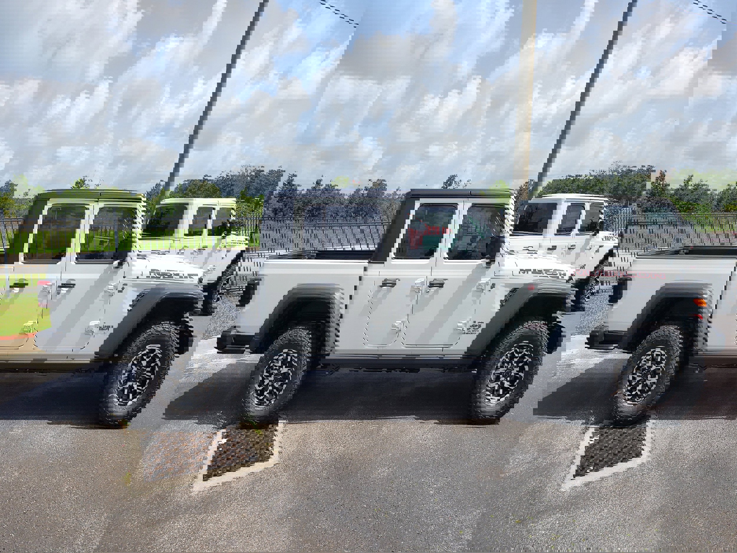 New 2025 Jeep Gladiator Rubicon w/ Safety Group image 5