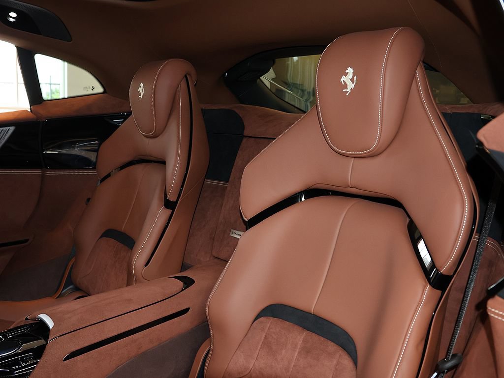Certified 2025 Ferrari Purosangue AWD/4WD image 43