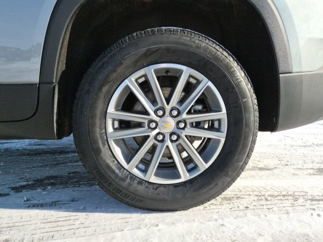 Used 2023 Chevrolet Traverse LT image 12
