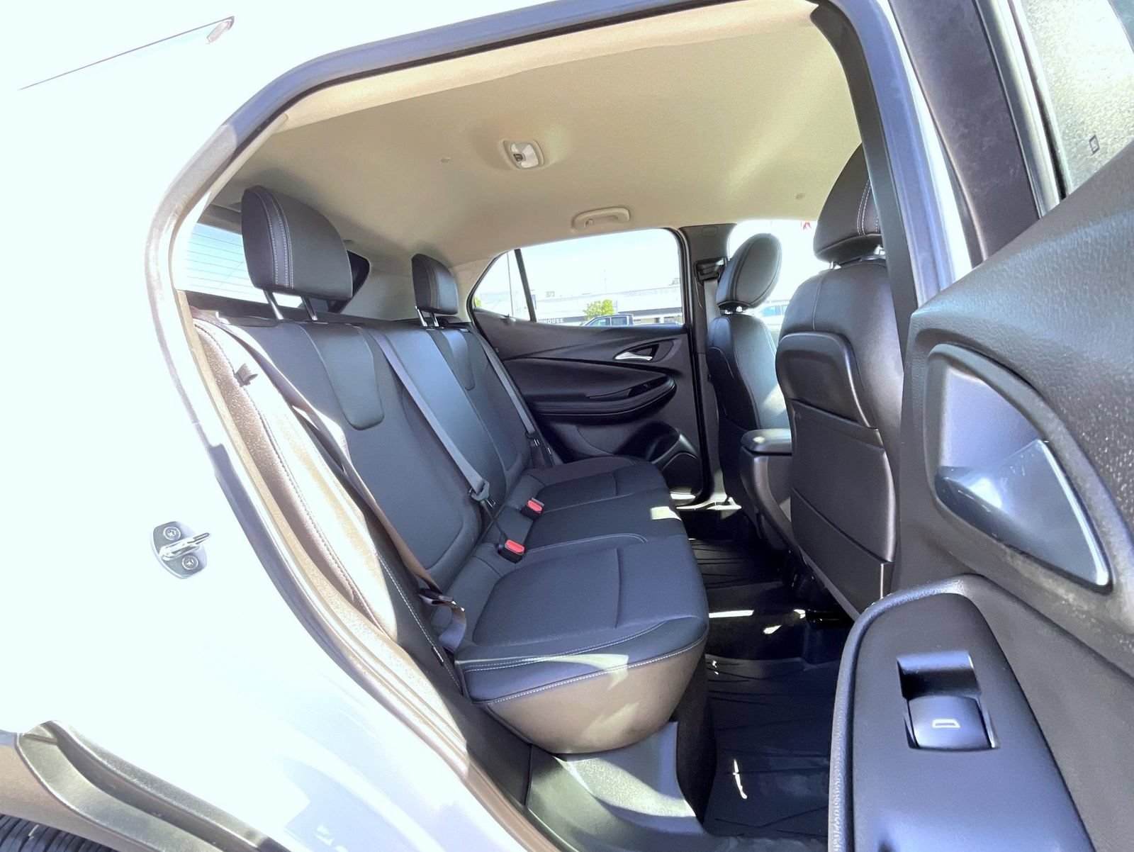 Certified 2023 Buick Encore GX Preferred w/ Cold Weather Comfort Package AWD/4WD image 18