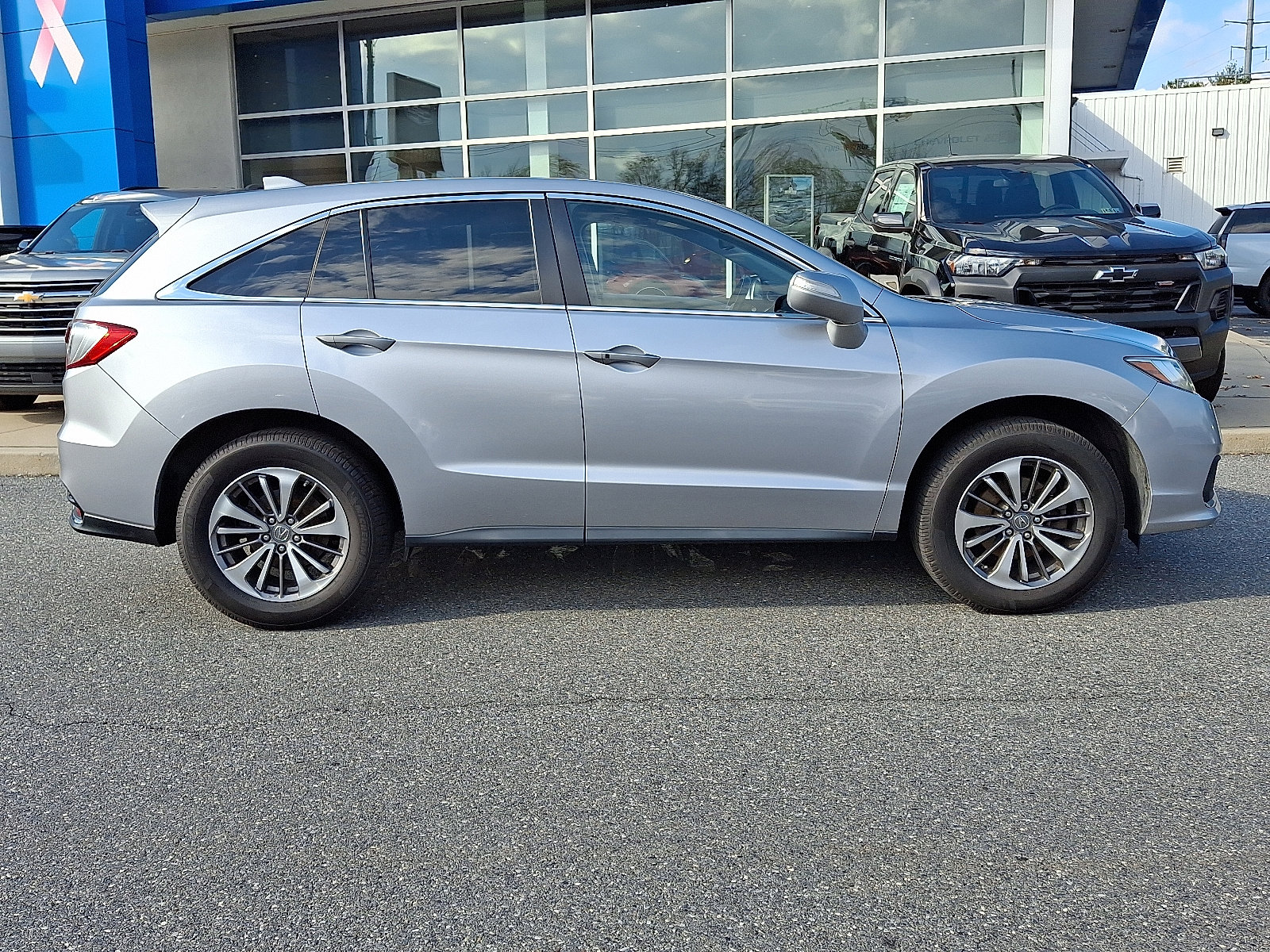 Used 2018 Acura RDX AWD w/ Advance Package image 8