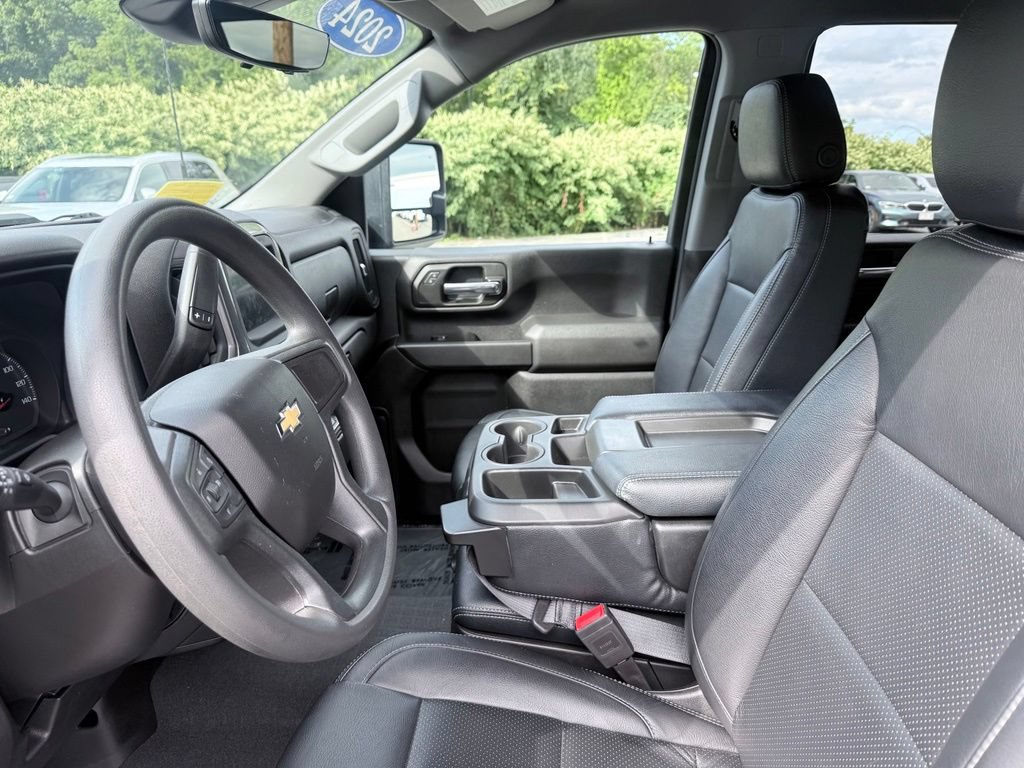 Used 2024 Chevrolet Silverado 2500 Custom w/ Custom Value Package AWD/4WD image 18