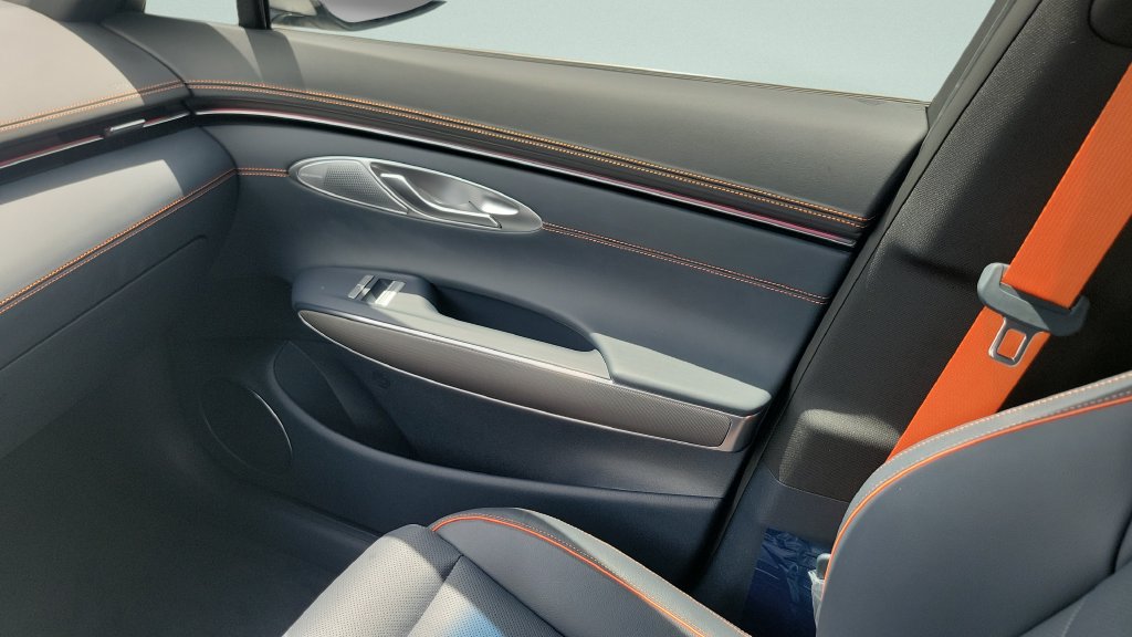 New 2026 Genesis GV70 3.5T Sport Advanced AWD/4WD image 13