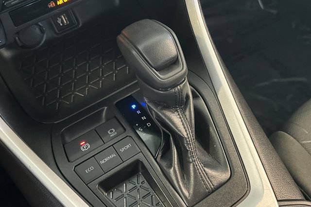 Certified 2024 Toyota RAV4 XLE FWD image 26