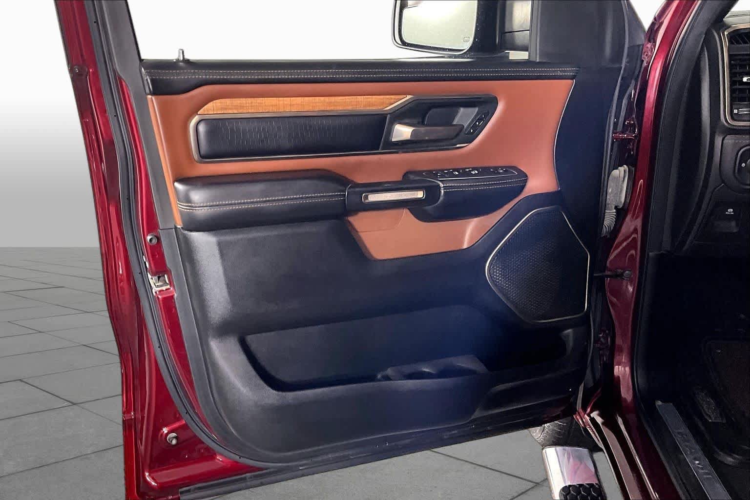 Used 2022 RAM 1500 Limited AWD/4WD image 40
