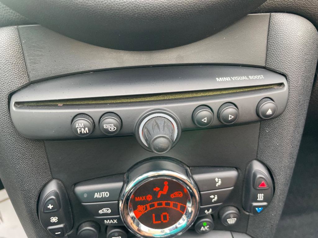 Used 2013 MINI Cooper S image 25