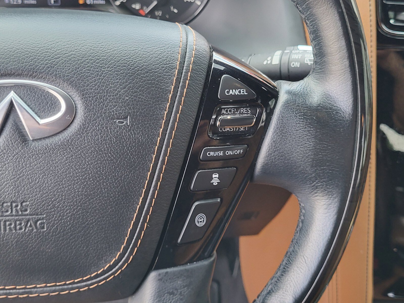 Used 2021 INFINITI QX80 Sensory w/ Cargo Package AWD/4WD image 29