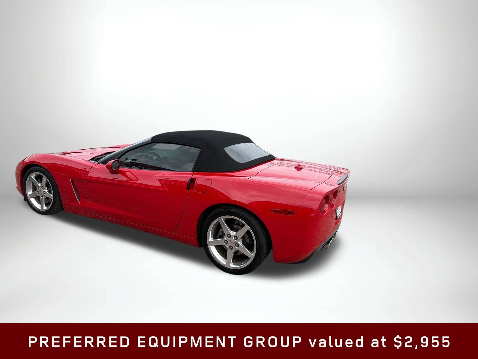 Used 2005 Chevrolet Corvette Convertible w/ Preferred Equipment Group RWD image 4