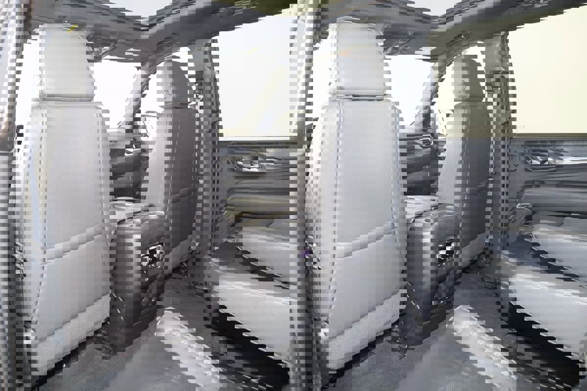 Used 2022 GMC Yukon Denali image 49