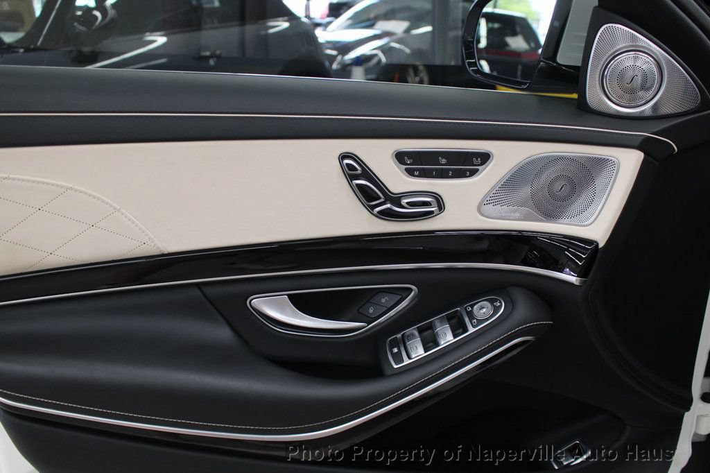 Used 2018 Mercedes-Benz Maybach S 560 4MATIC image 9