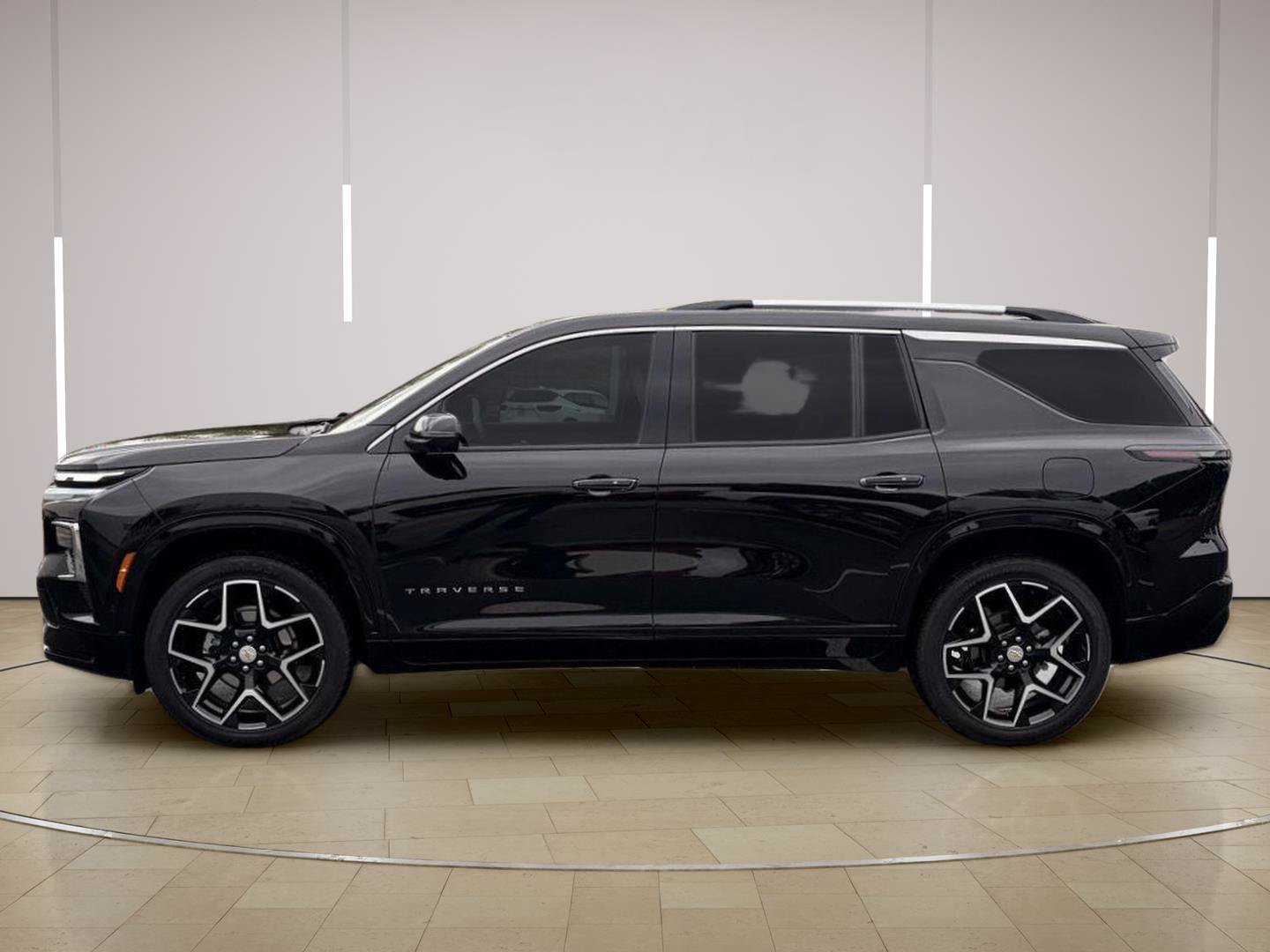 Used 2025 Chevrolet Traverse High Country FWD image 2