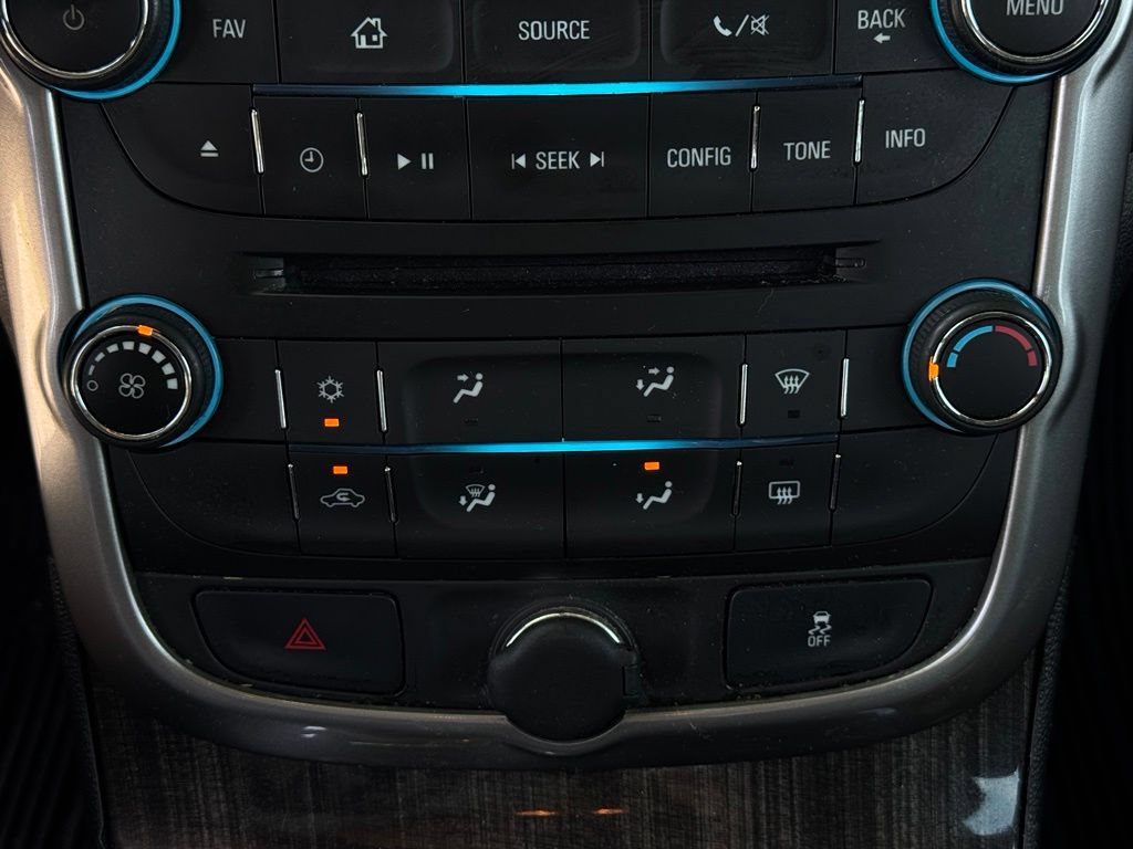 Used 2015 Chevrolet Malibu LT w/ Power Convenience Package FWD image 28