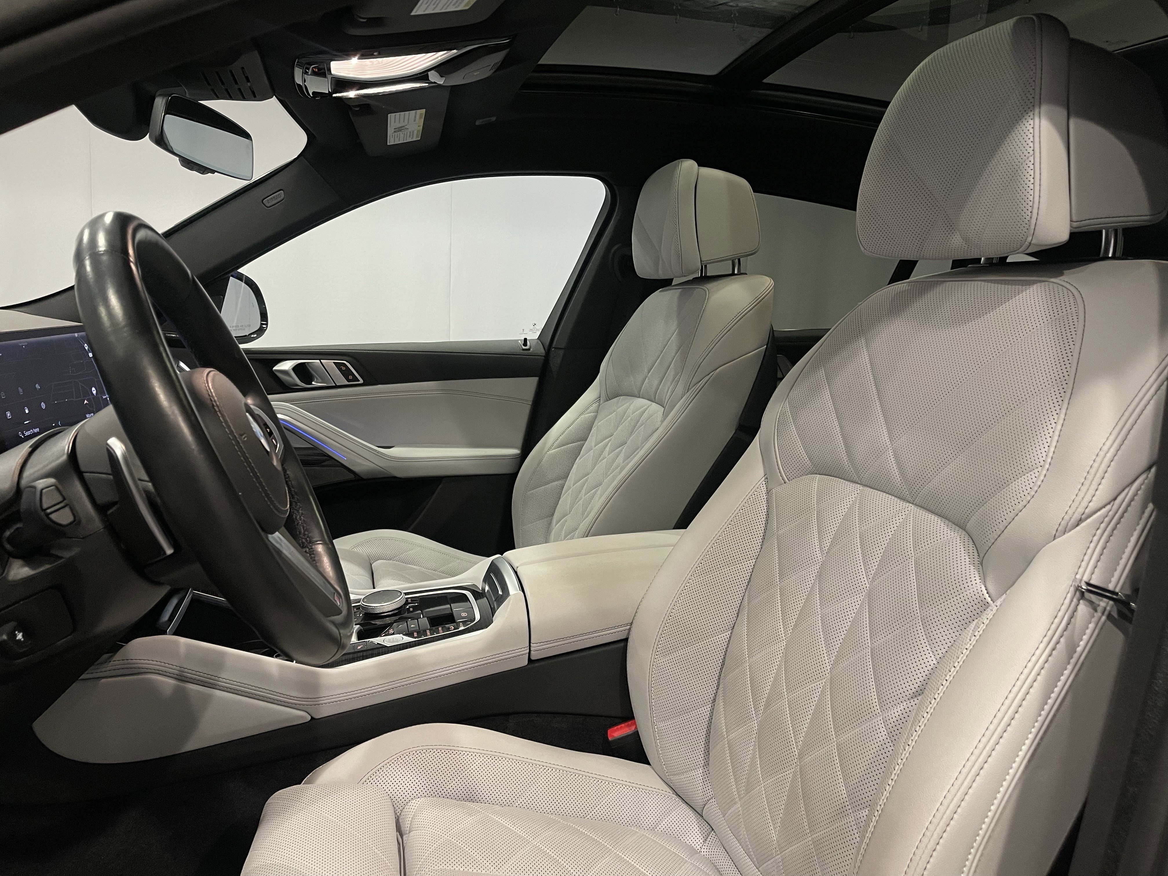 Used 2024 BMW X6 xDrive40i w/ Premium Package image 15