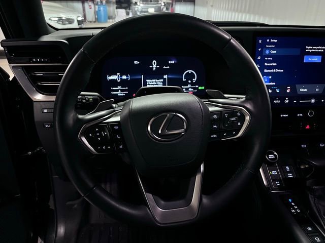 Used 2024 Lexus GX 550 w/ Cold Area Package AWD/4WD image 20
