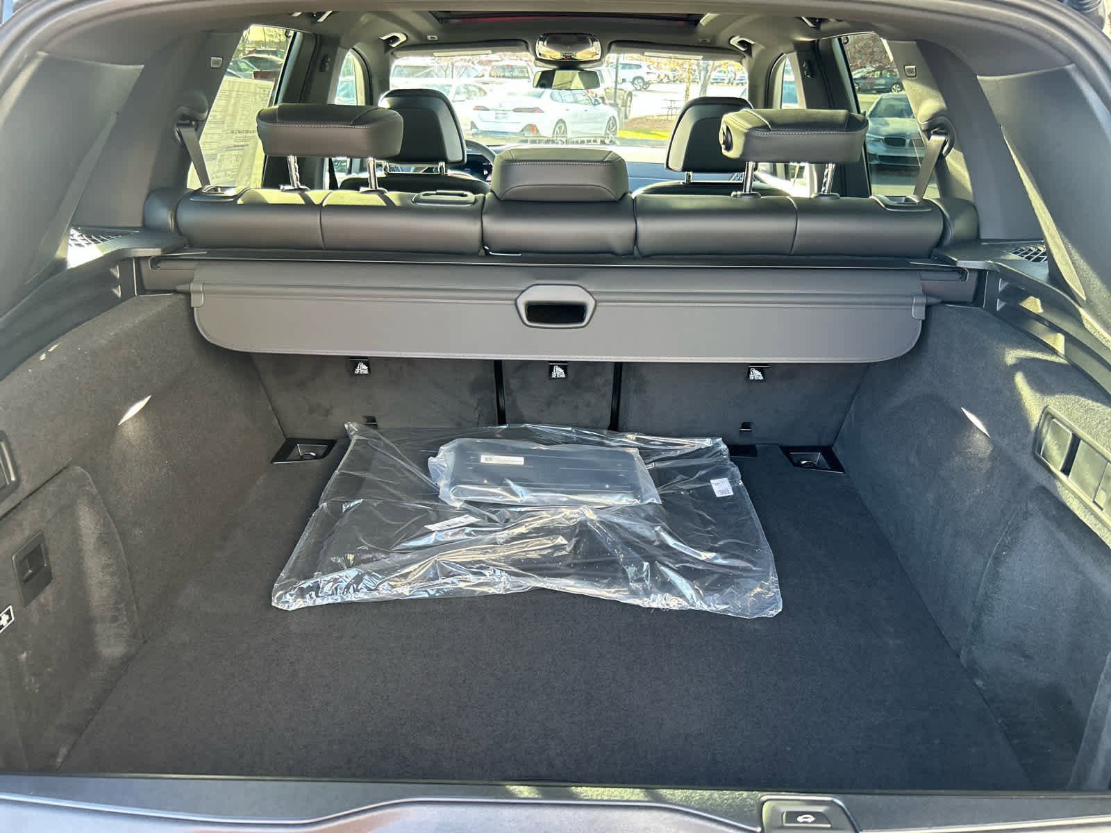 New 2026 BMW X5 M60i image 13