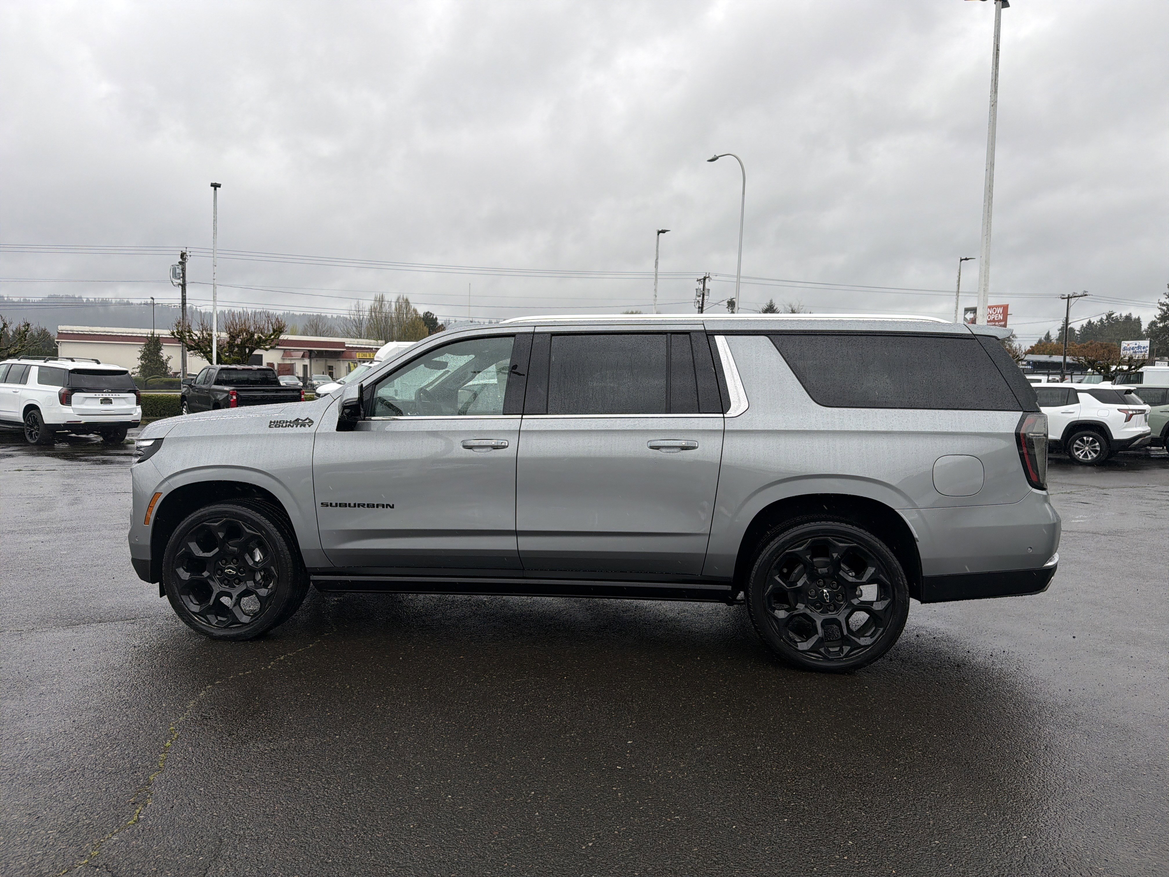 New 2026 Chevrolet Suburban High Country image 2