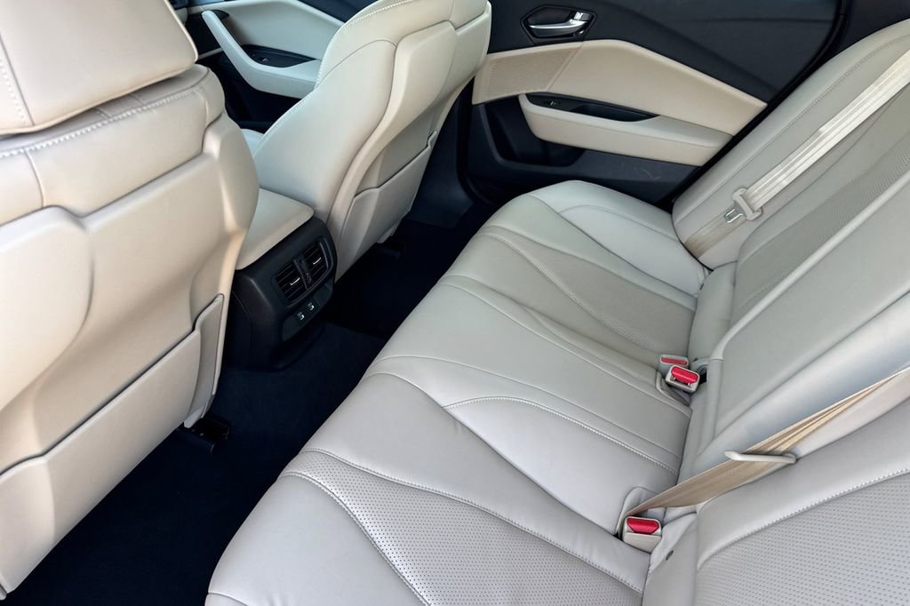 Certified 2025 Acura TLX w/ Technology Package image 5