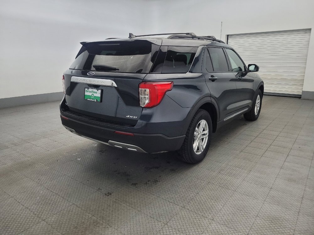 Used 2022 Ford Explorer XLT w/ Equipment Group 202A image 9