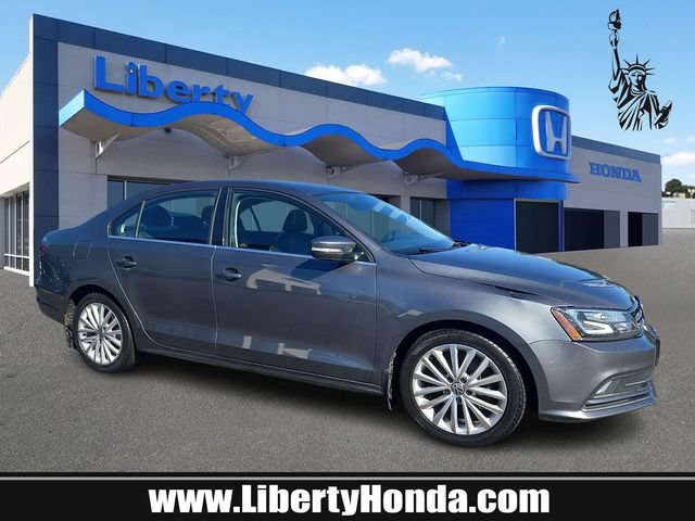 Used 2016 Volkswagen Jetta SEL w/ Lighting Package